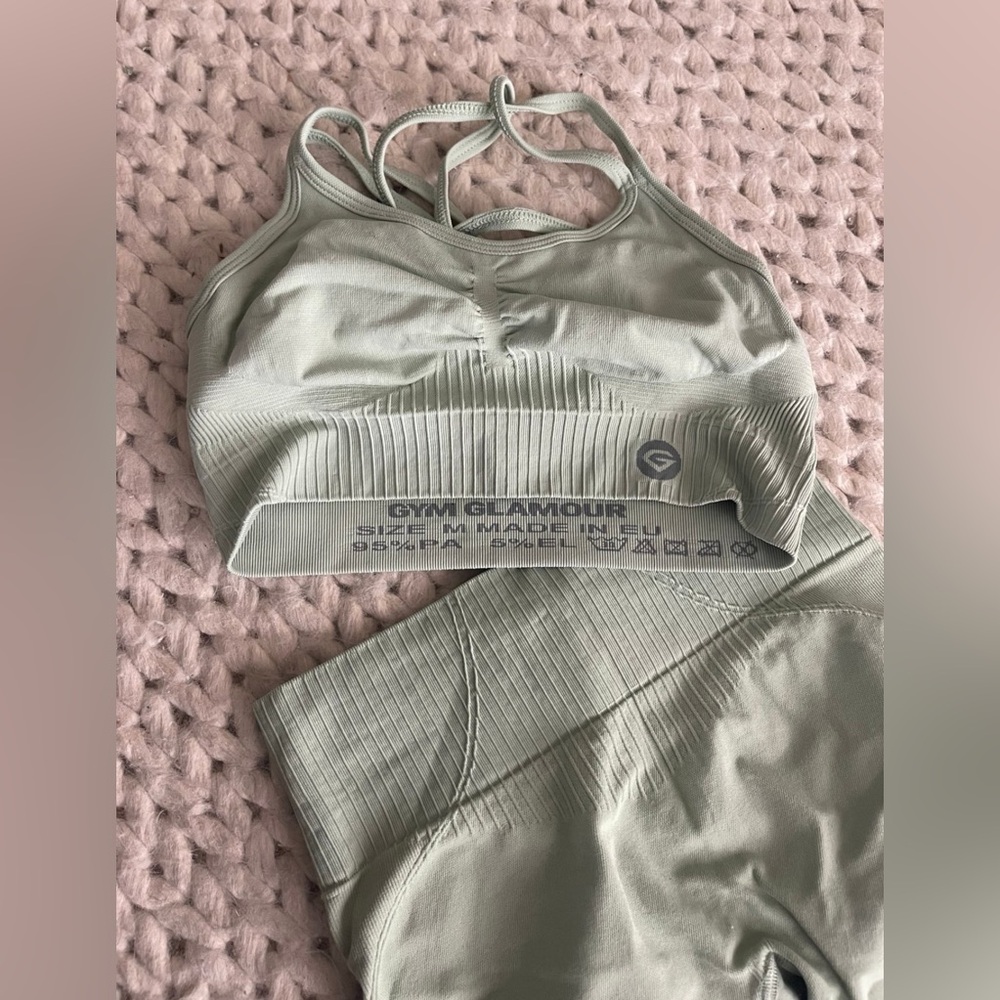Glamour Sage Sports Bra and Leggings Set